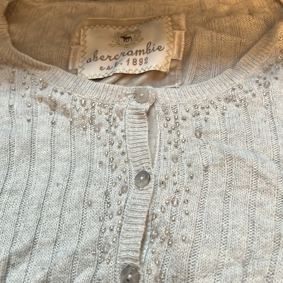 Abercrombie girls sweater grey with light bead trim, size Large - Picture 3 of 3